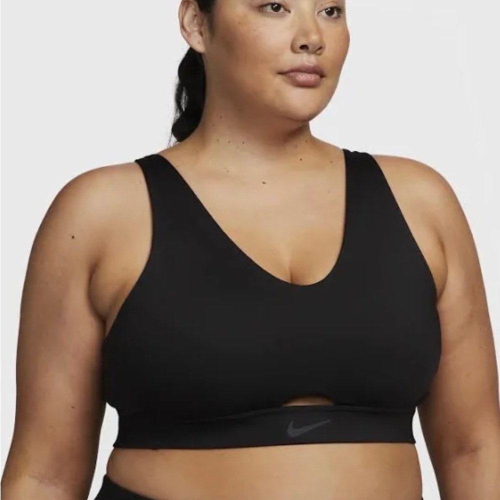 Nike Women's Black Sports Bra - Padded Removable Cups